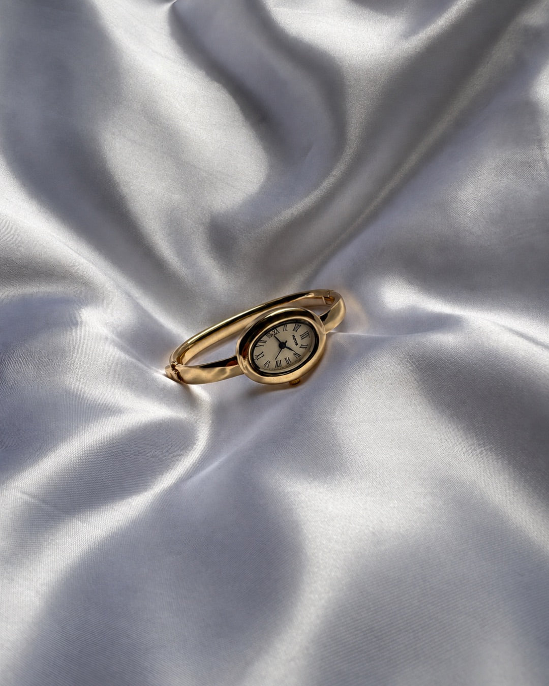 MOOS Timepiece - Gold