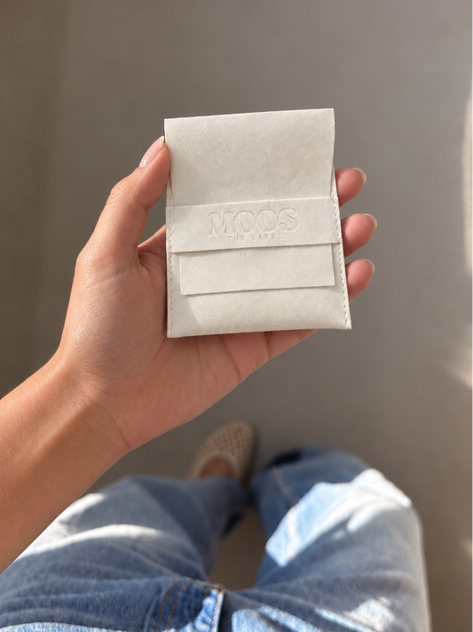 The Moos Pouch